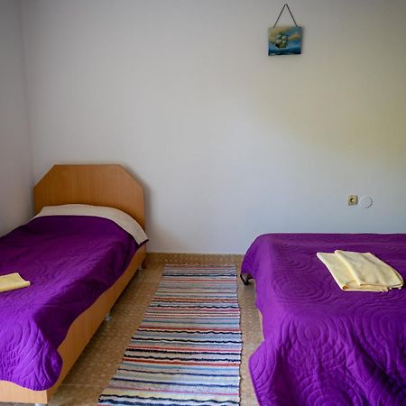 Casa La Dinamo Hotell Două Mai Exteriör bild