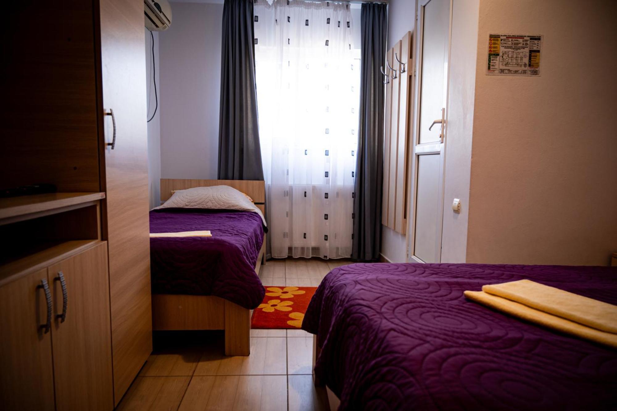 Casa La Dinamo Hotell Două Mai Exteriör bild