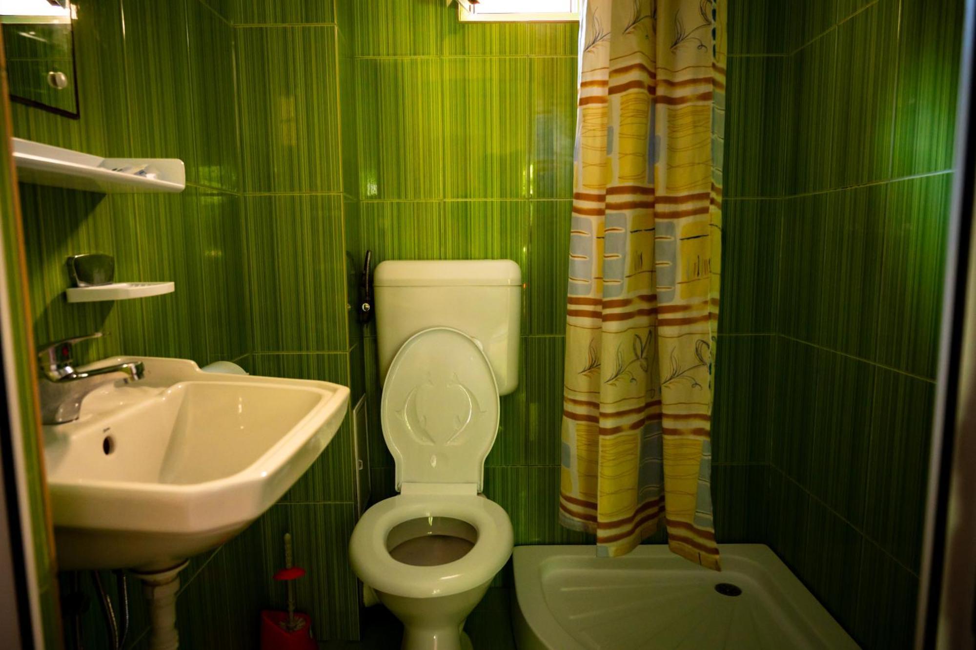 Casa La Dinamo Hotell Două Mai Exteriör bild