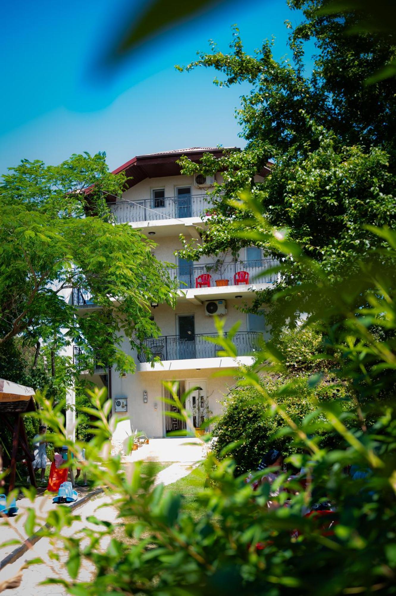 Casa La Dinamo Hotell Două Mai Exteriör bild