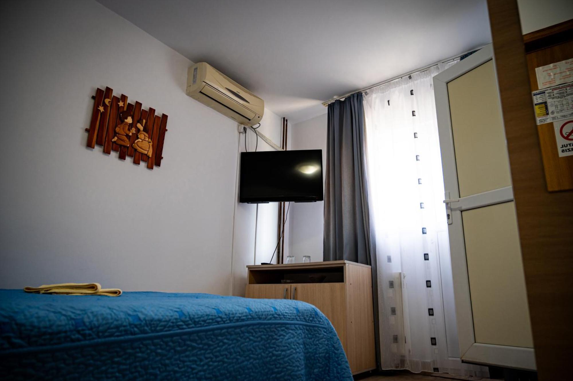 Casa La Dinamo Hotell Două Mai Exteriör bild