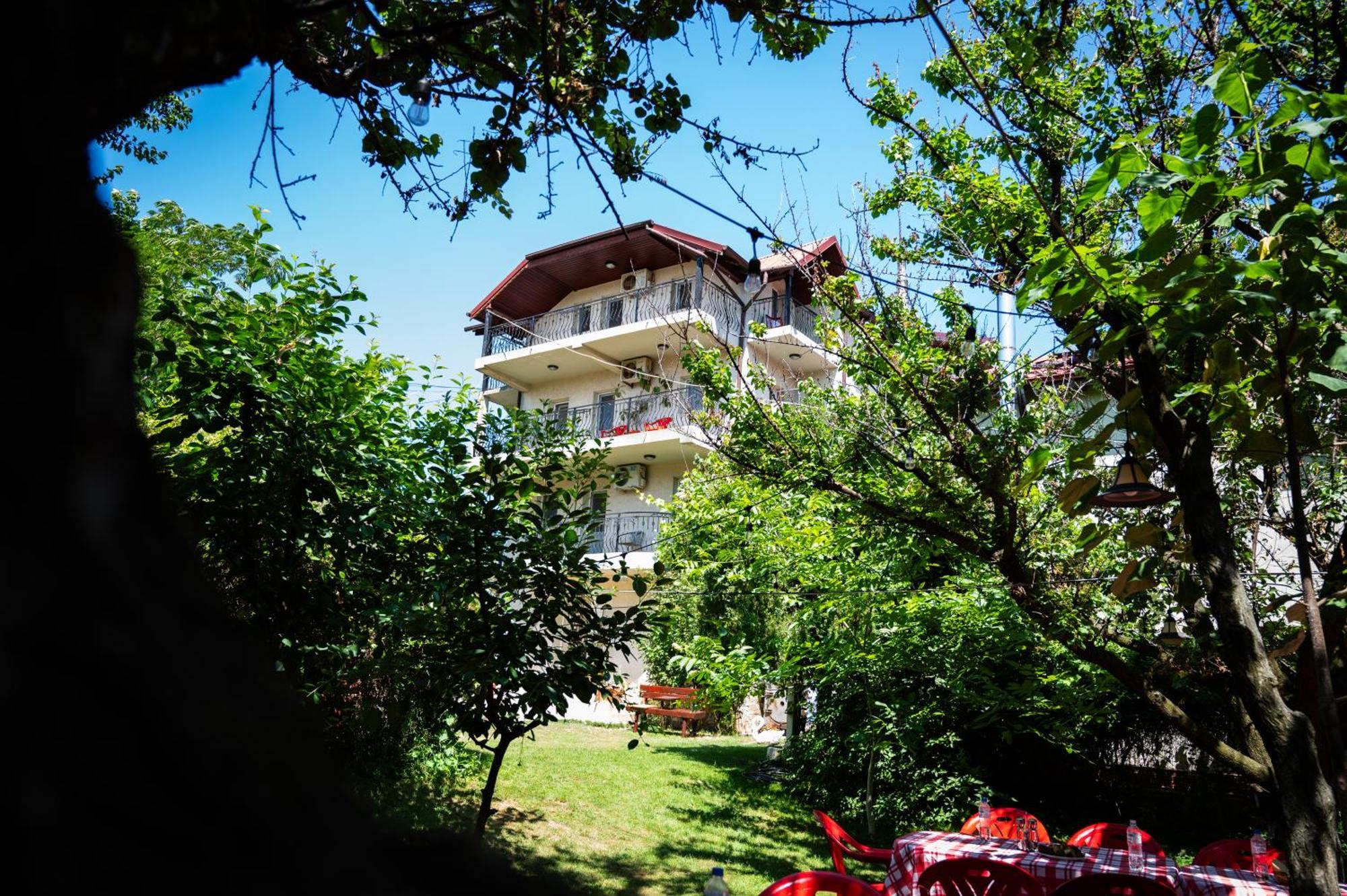Casa La Dinamo Hotell Două Mai Exteriör bild
